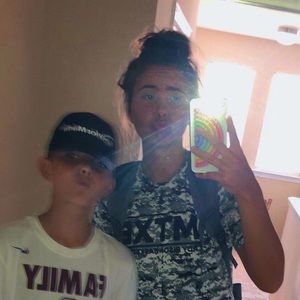 Meet your Posher, Olivia